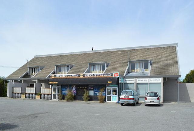 Darfield Hotel Extérieur photo
